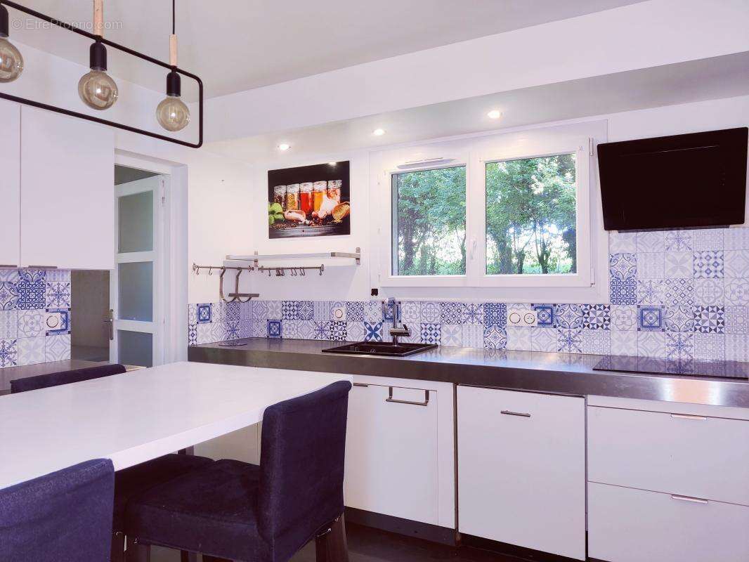 Maison à SAINT-GENIX-SUR-GUIERS