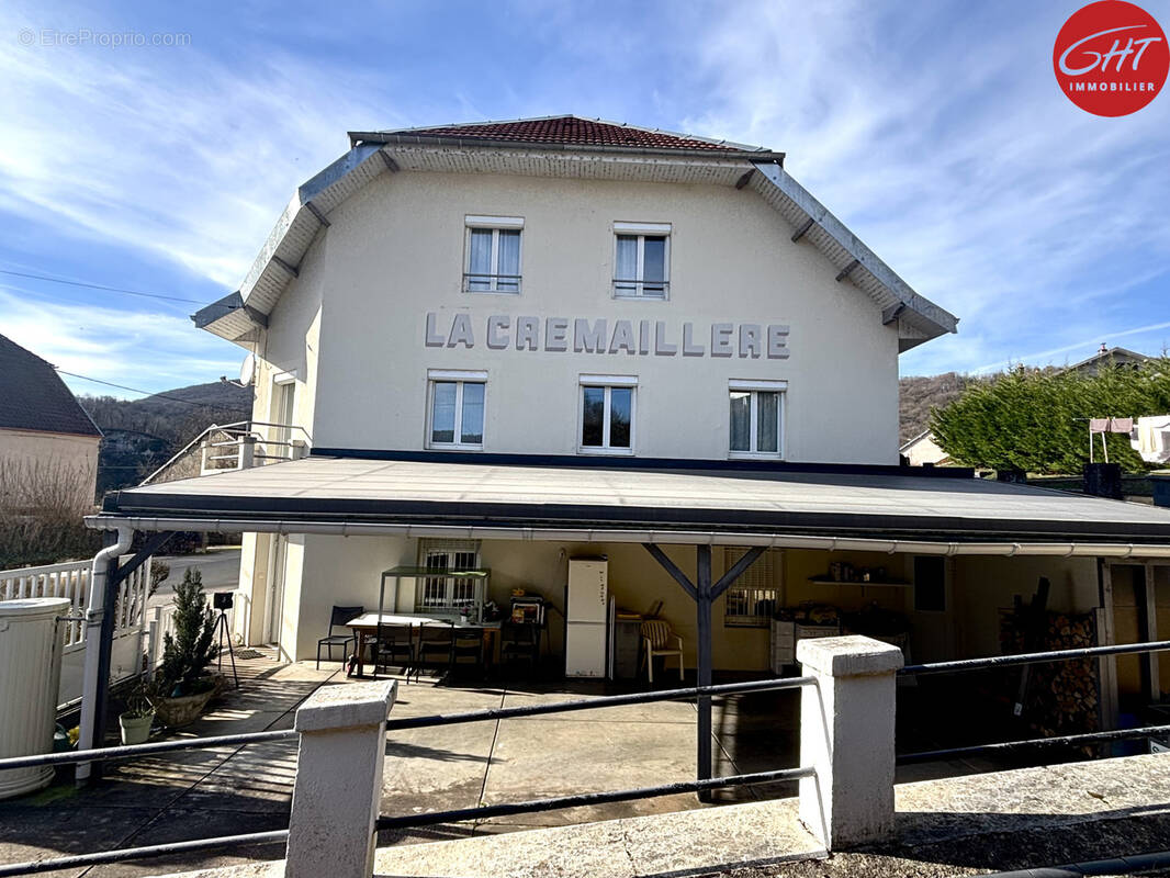 Appartement à HYEVRE-PAROISSE