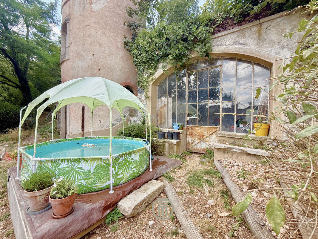 Maison de maître avec vue rénovée avec nombreuses dépendances, jardin - photo 21