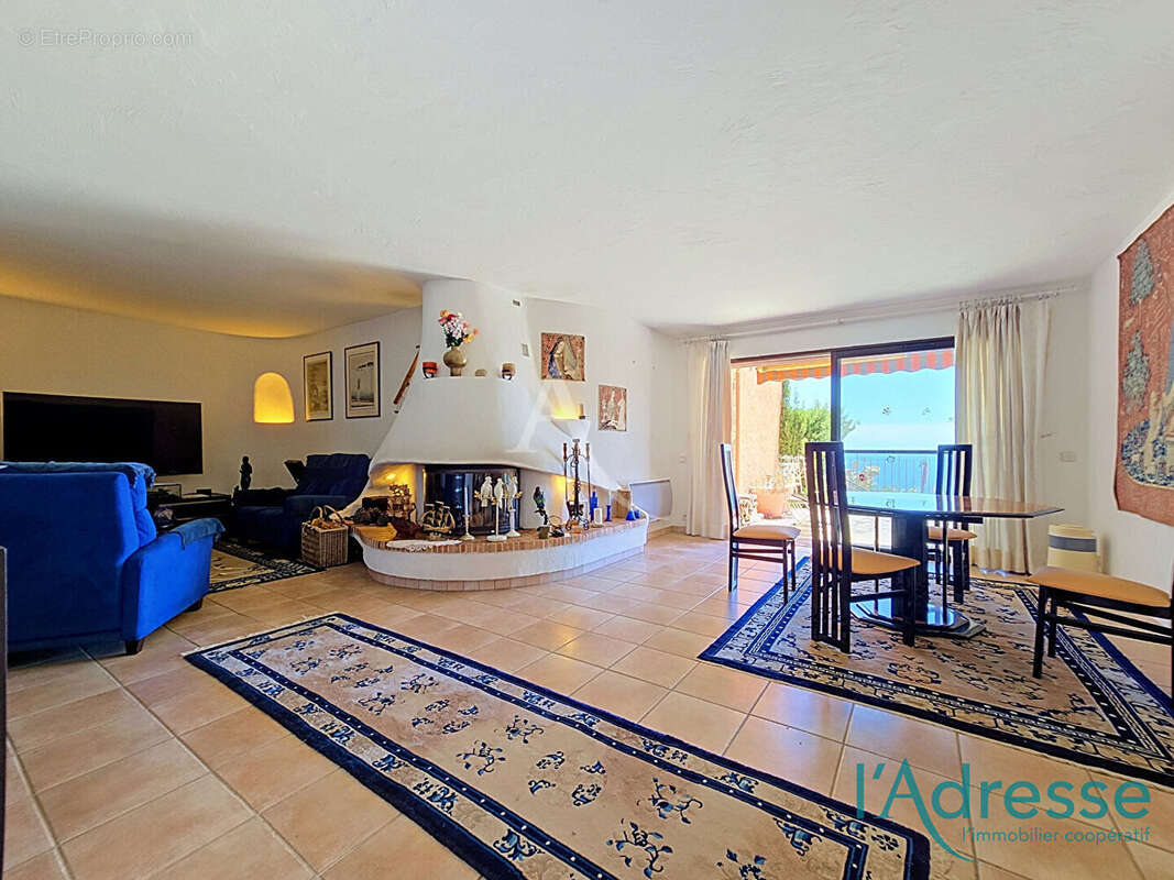 RARE ! Magnifique appartement-villa , VUE MER PANORAMIQUE THEOULE ! - photo 10