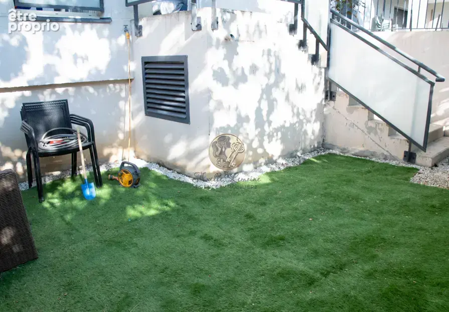 Produit rare à Marcy-l’Étoile   T3 traversant avec deux jardins Privatifs, piscine et double garage - photo 14