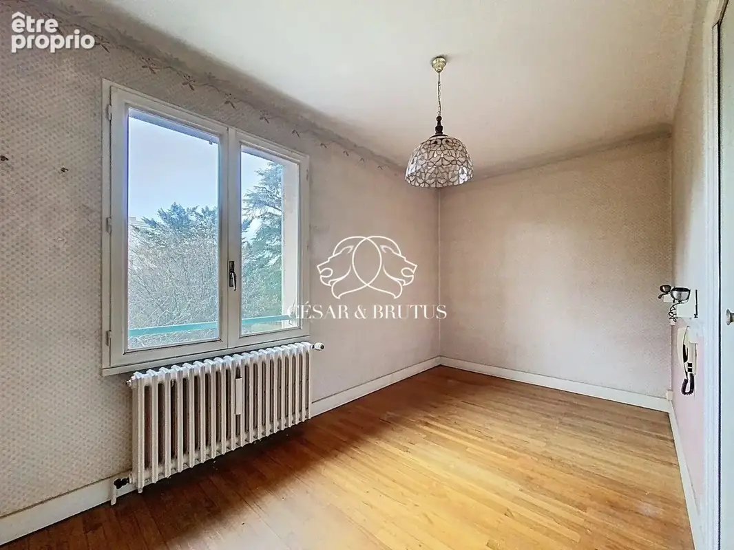 Maison 100 m² à Sainte-Foy-Les-Lyon  - photo 5