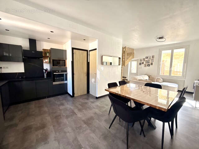 Maison à SAINT-SAVOURNIN