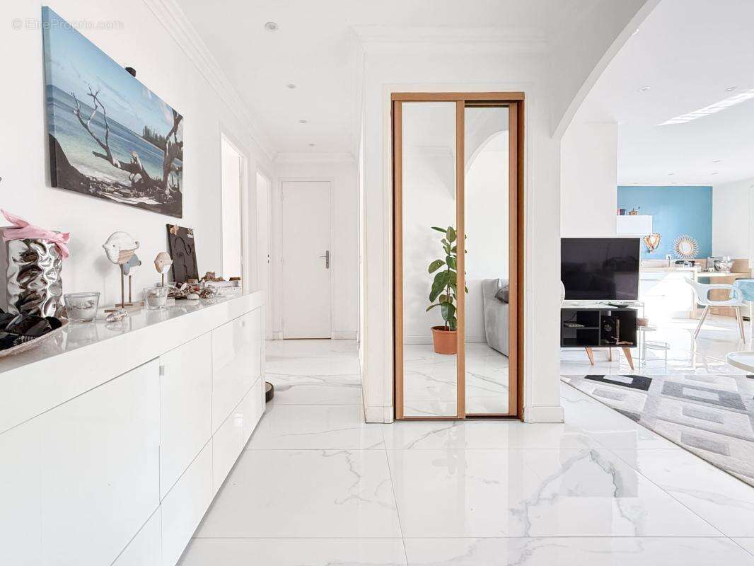 Appartement à vendre 4 pièces 85 m² Nice Saint Barthélemy en dernier étage balcons - photo 5