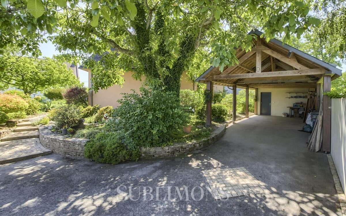 Maison à LANESTER