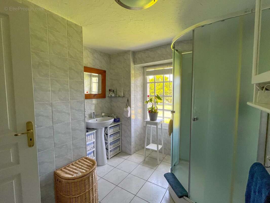 Belle maison sans voisins mais proche des commodités. - photo 13
