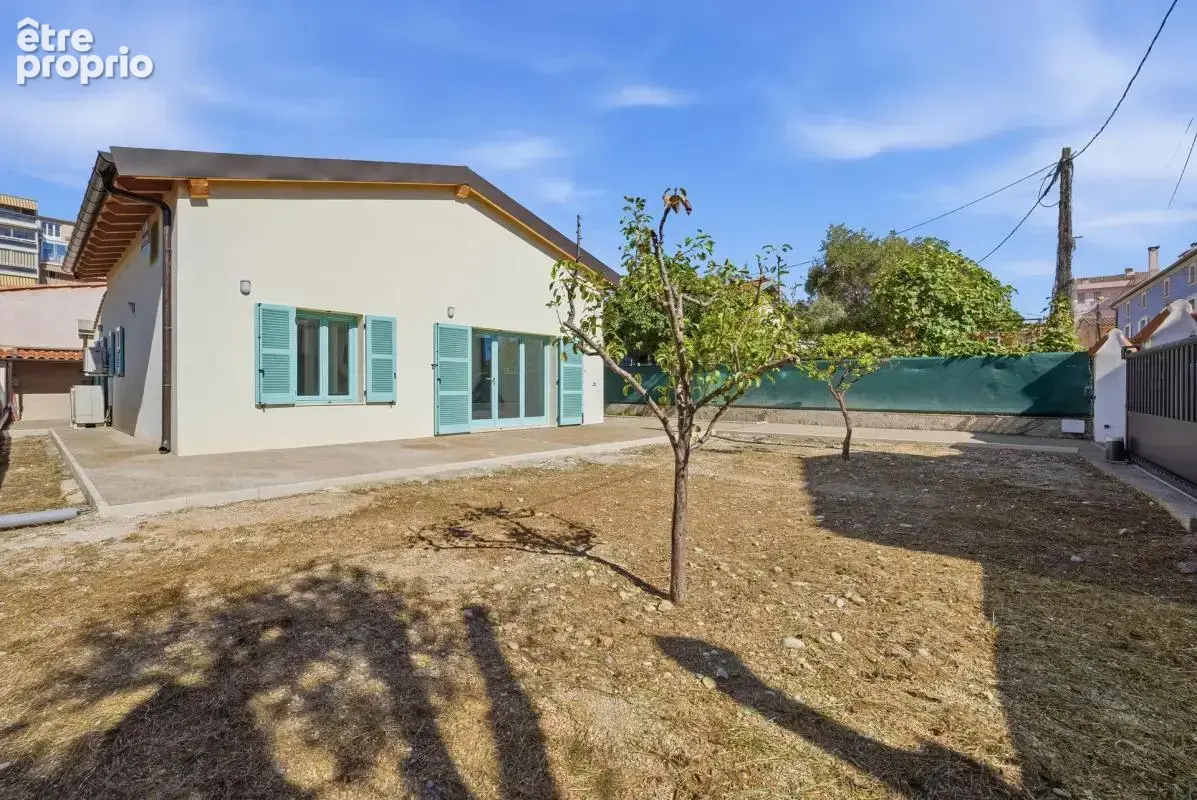 Maison de 4 pièces d'environ 120  à Cagnes-sur-Mer - photo 2