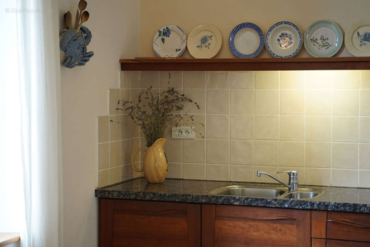 Appartement à MEYRANNES