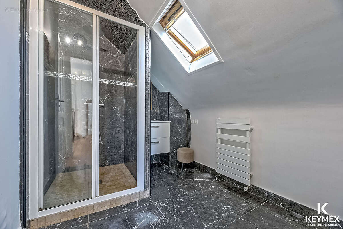 Maison à MONTMORENCY