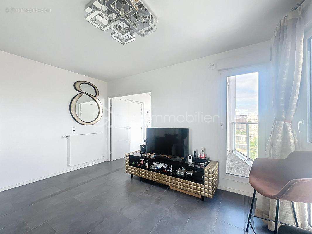 Appartement à IVRY-SUR-SEINE