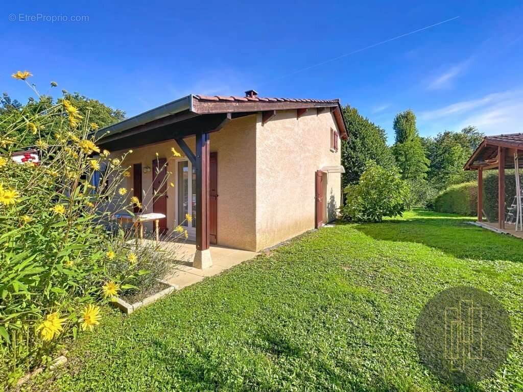 Maison à POUILLY-LE-MONIAL