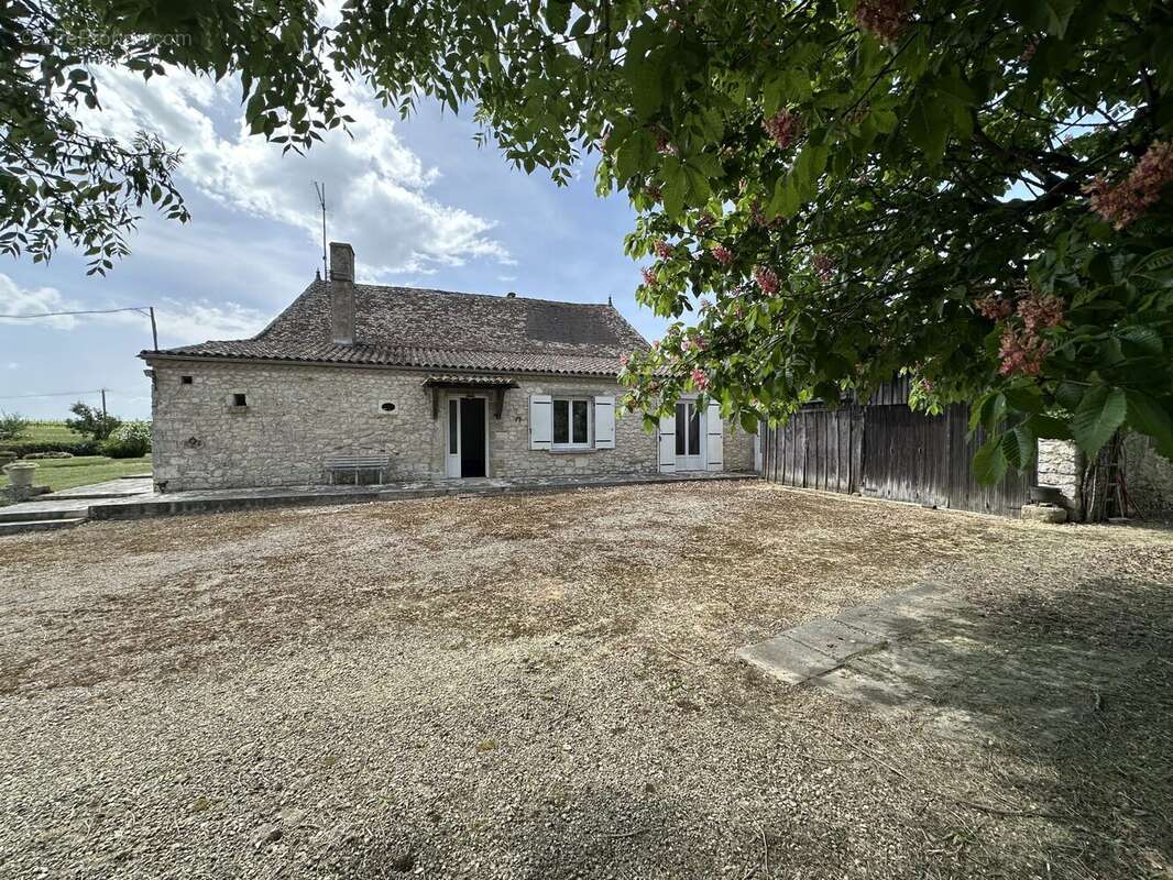 Maison à SAINTE-INNOCENCE