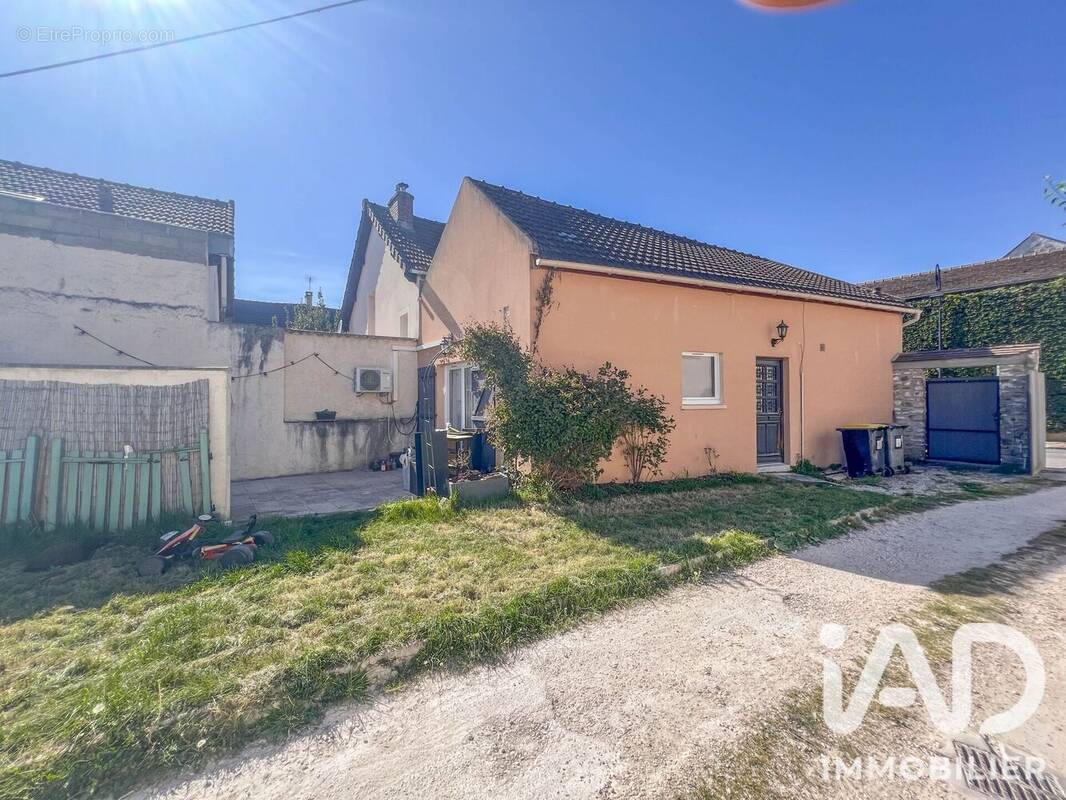 Photo 1 - Maison à PRECY-SUR-MARNE