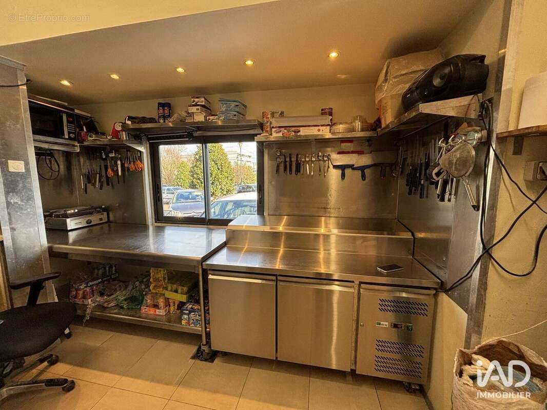 Photo 6 - Commerce à CENON