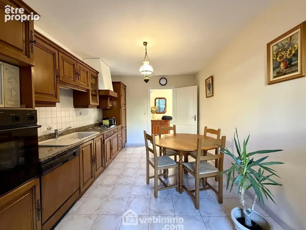 Cuisine indépendante de 13,50 m2