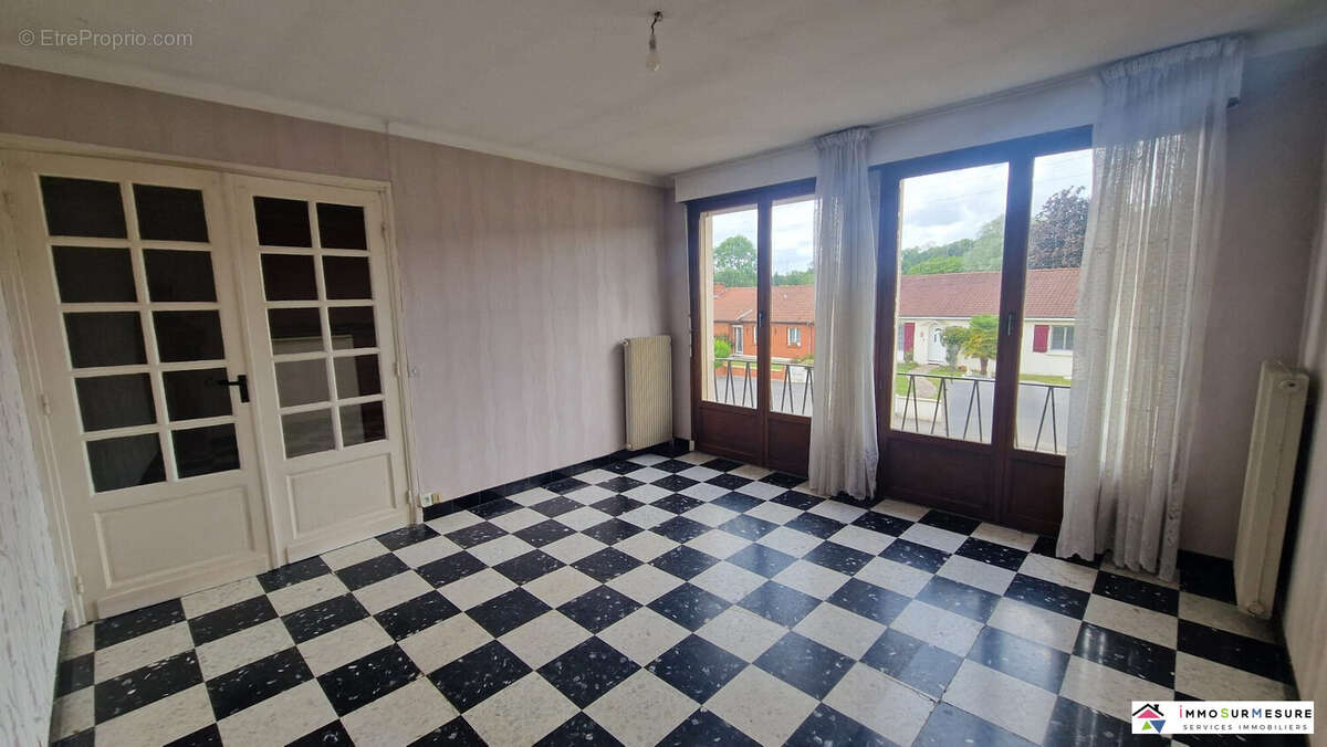 Maison à SAINT-MICHEL-SUR-TERNOISE