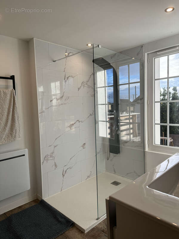 Maison à SAINT-COSME-EN-VAIRAIS