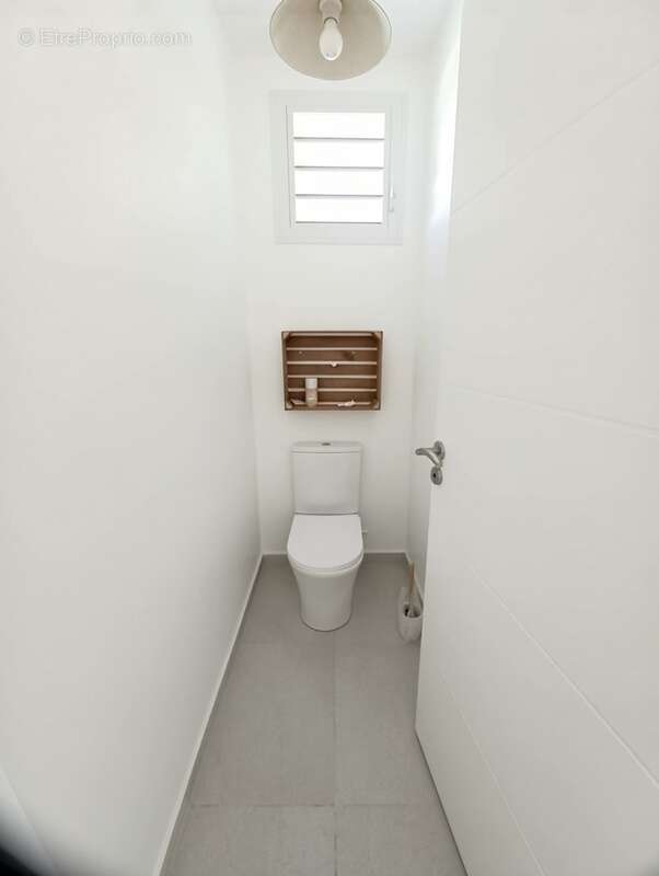 Villa premium T3 & son T2 à vendre à SAINTE ANNE Bourg (971) Guadeloupe - - photo 31
