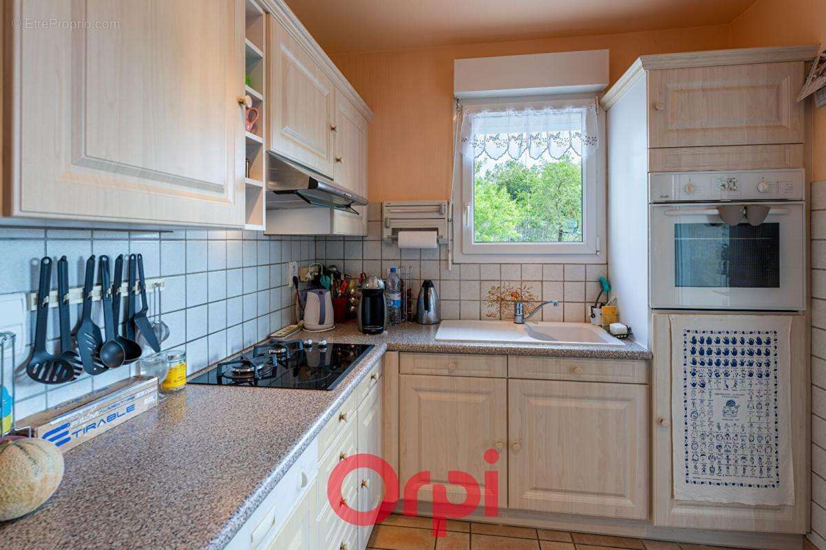 Maison à VILLENEUVE-DE-BERG