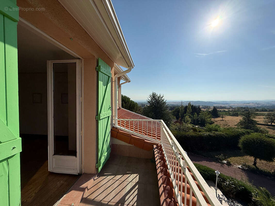 Maison Villemontais - photo 10