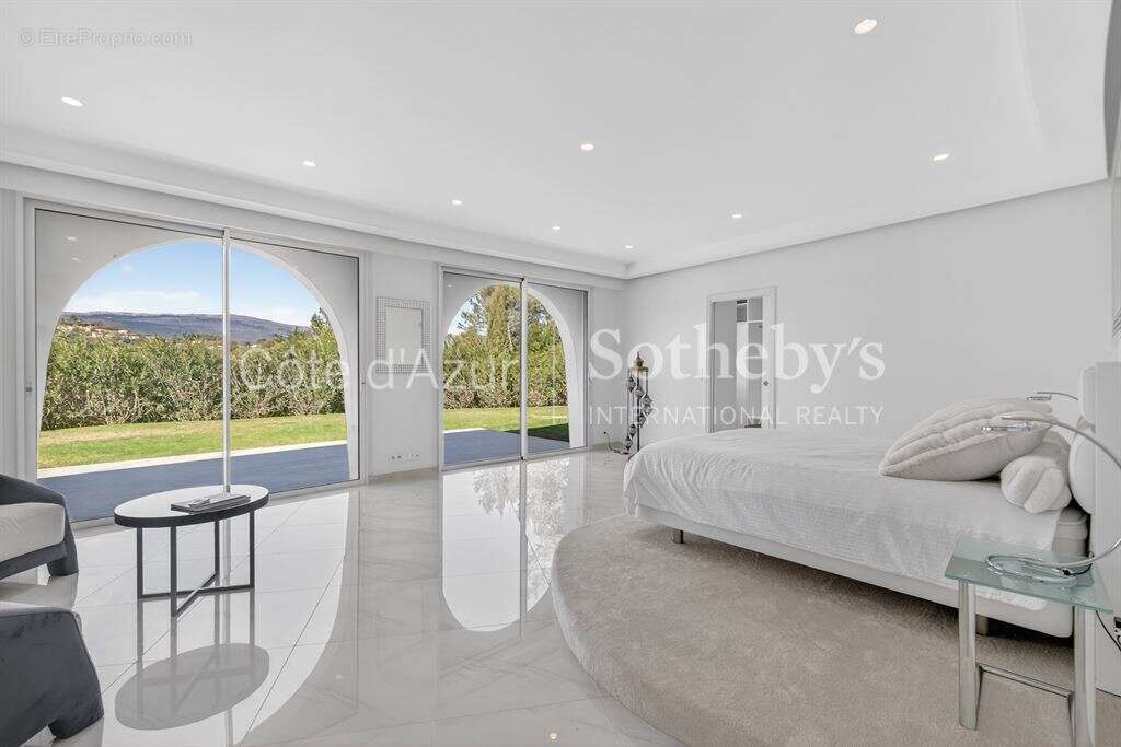 Maison à MOUANS-SARTOUX