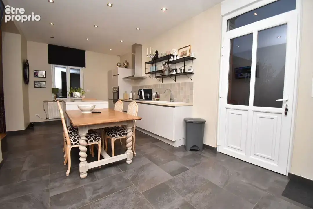 Maison 183 m² à Crevecoeur-Sur-L'escaut  - photo 5