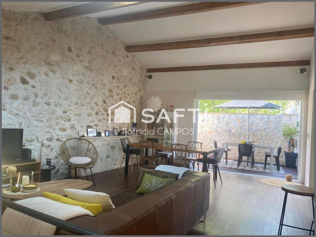 Photo 2 - Maison à VAILHAUQUES