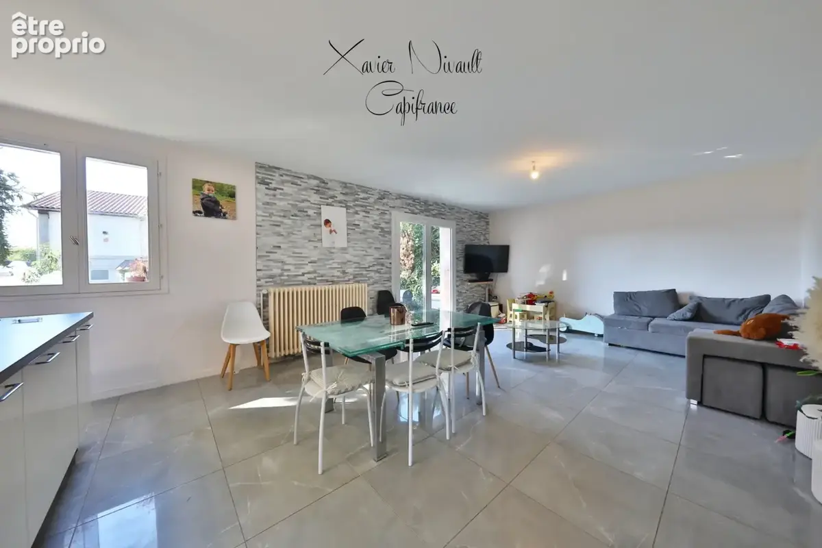 Maison à vendre 4 pièces VONNAS (01) - photo 5