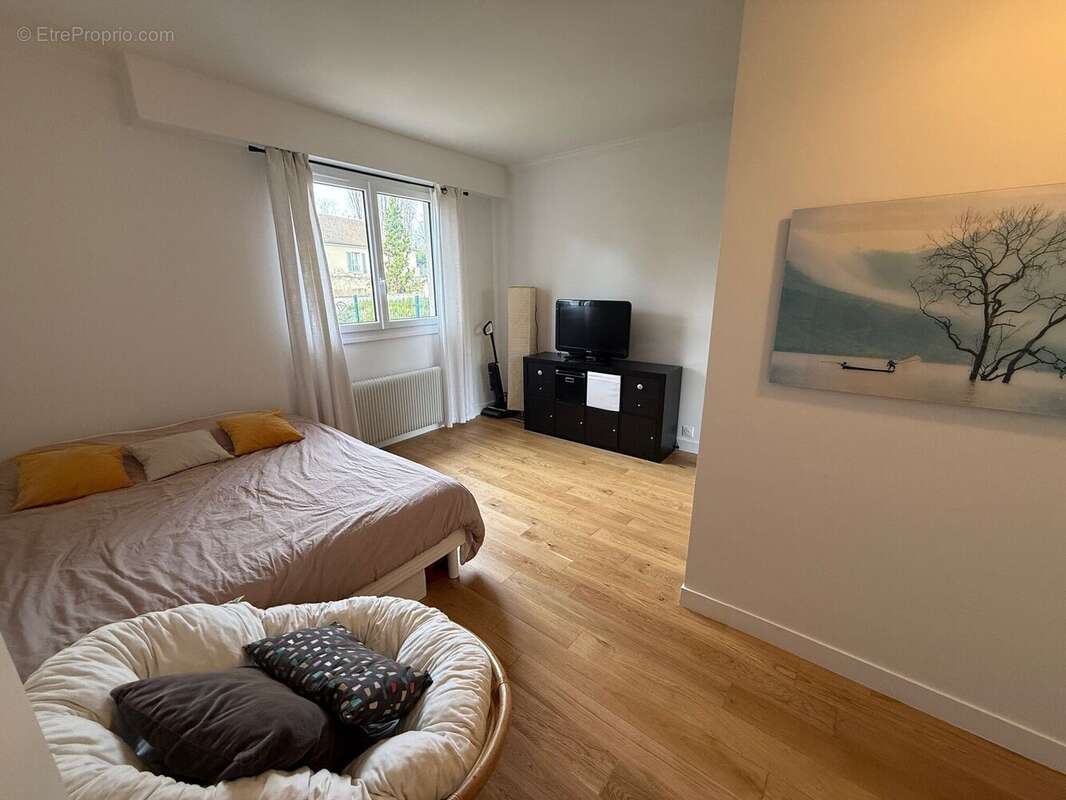 Photo 8 - Maison à LA CELLE-SAINT-CLOUD