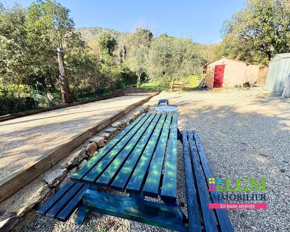 Maison à PLAN-DE-LA-TOUR