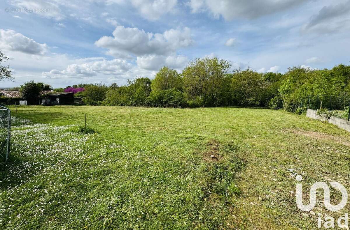 Photo 5 - Terrain à CHAMPNIERS