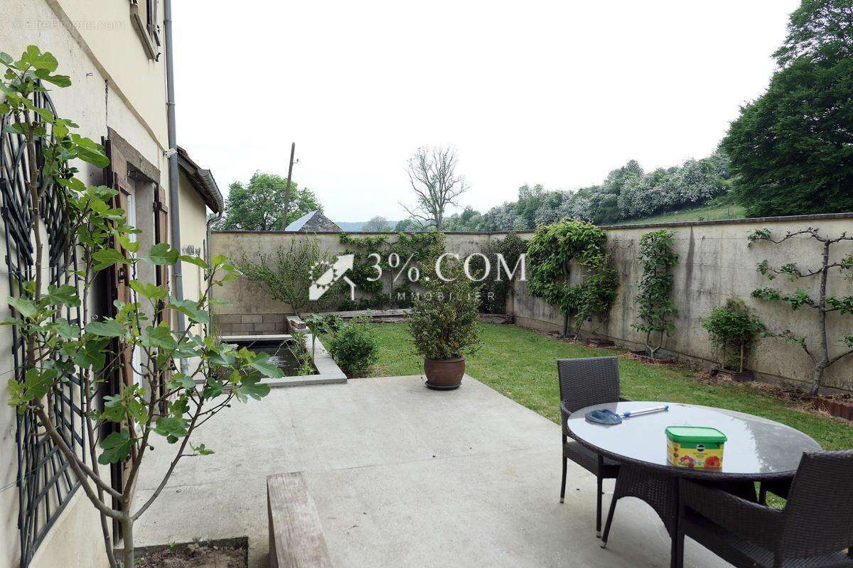 Maison à AVESNES-EN-VAL