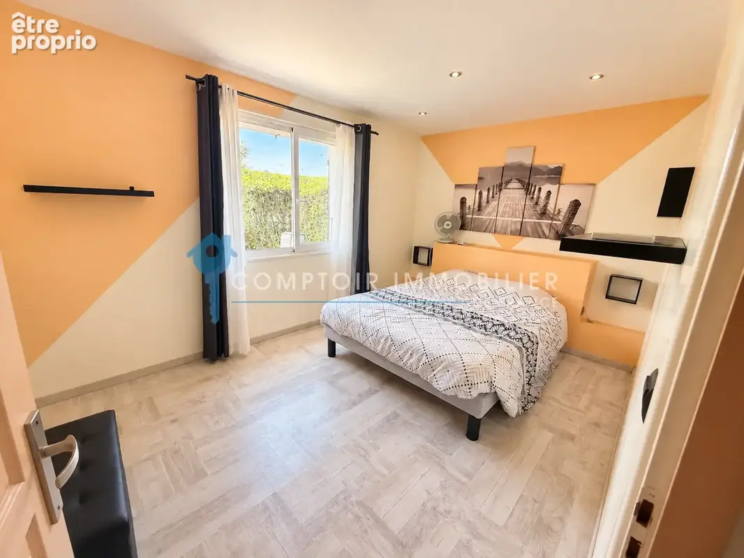 Maison 5 pièces avec terrain clos, dépendances et prestations de qualité   Ruoms - photo 5