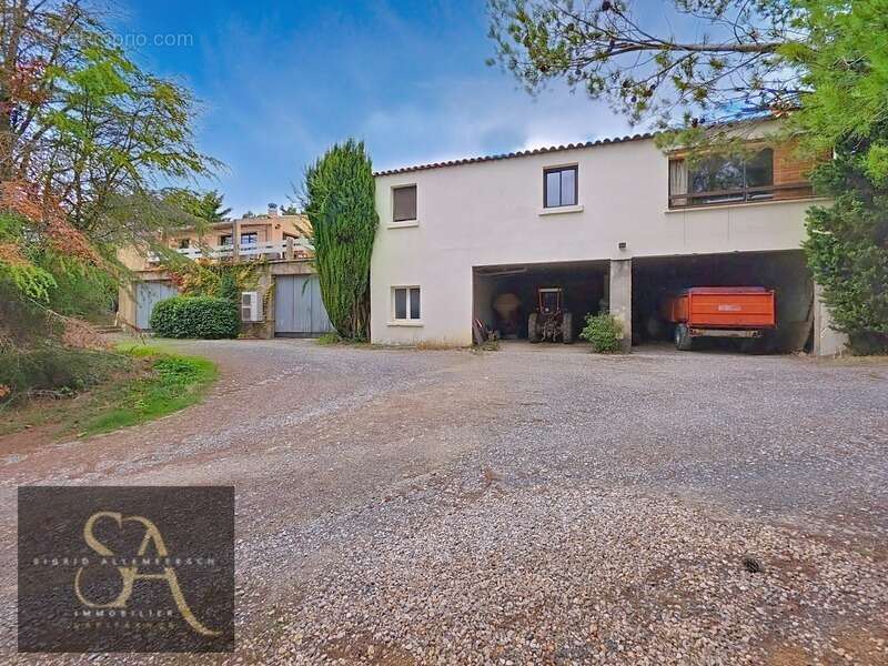 Maison à RIEUX-EN-VAL