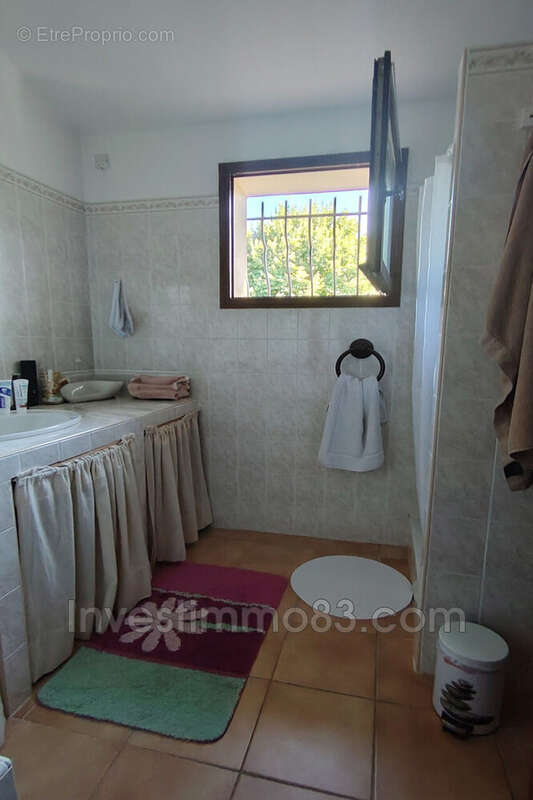 Maison 135 m² à Brignoles  - photo 8