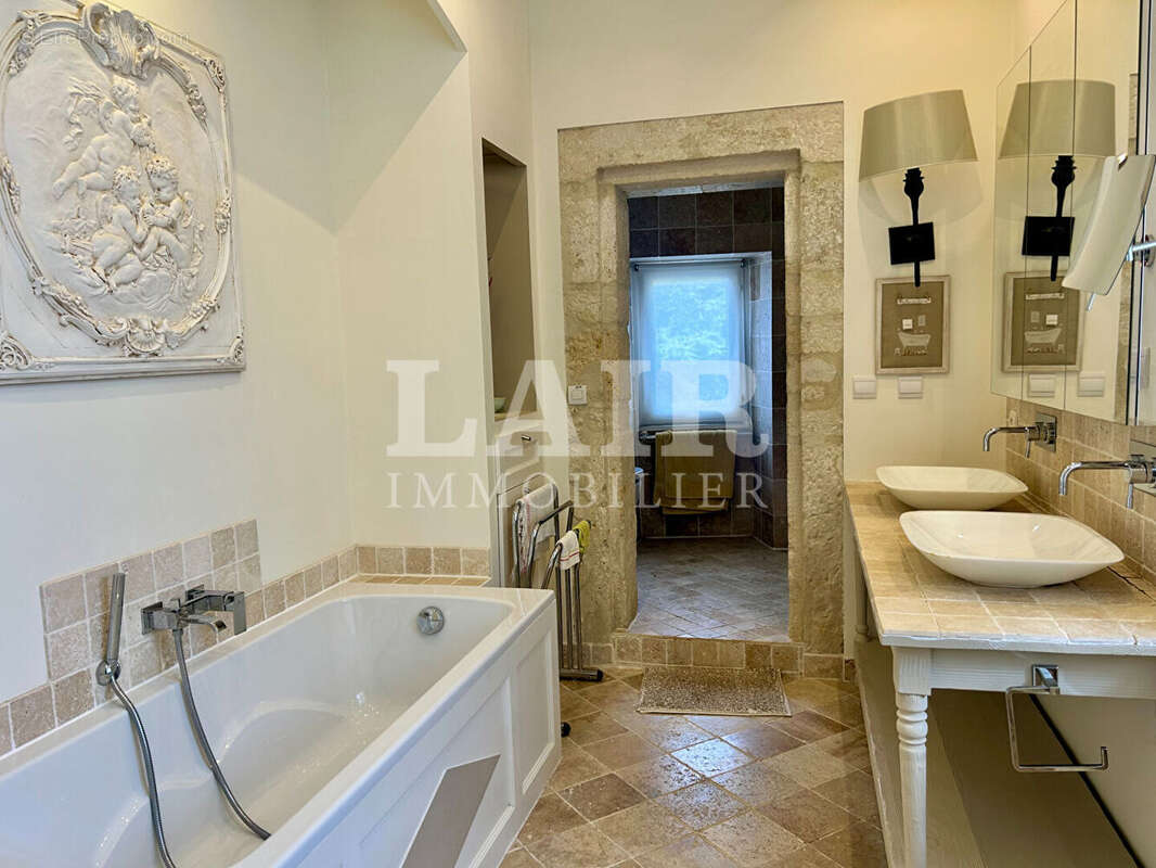 Propriété en plein coeur d'Écouché-les-Vallées - réf : T15078cpy - photo 10