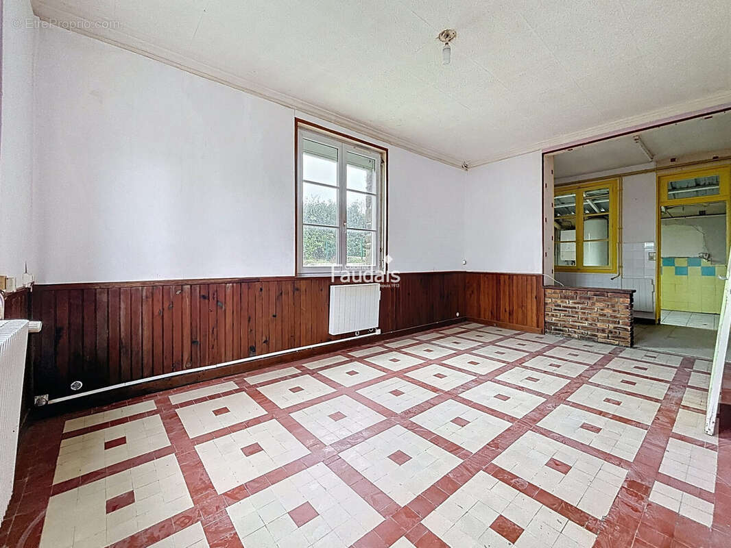 Maison 100 m² à Saint-Jean-Des-Baisants  - photo 4
