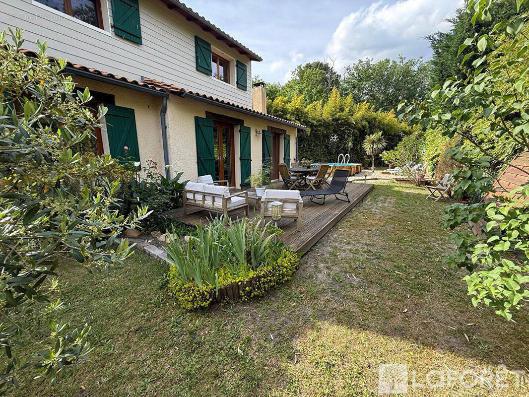 Maison à MARTIGNAS-SUR-JALLE