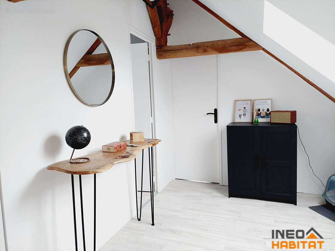 Appartement à MELESSE