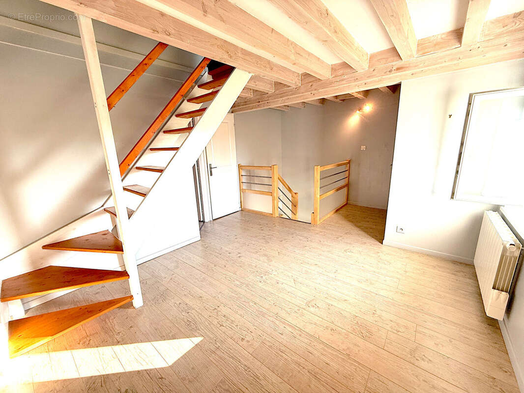 Appartement à SAINT-DIDIER-SUR-CHALARONNE