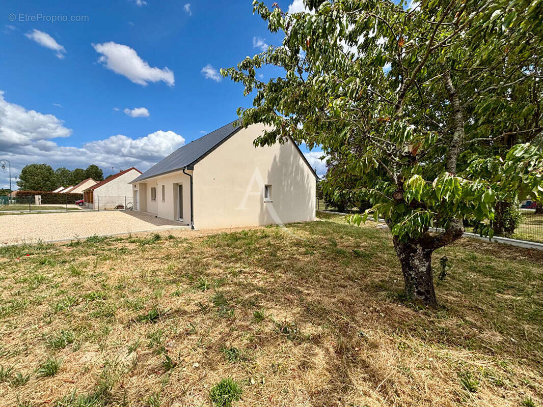 Maison à SASSAY
