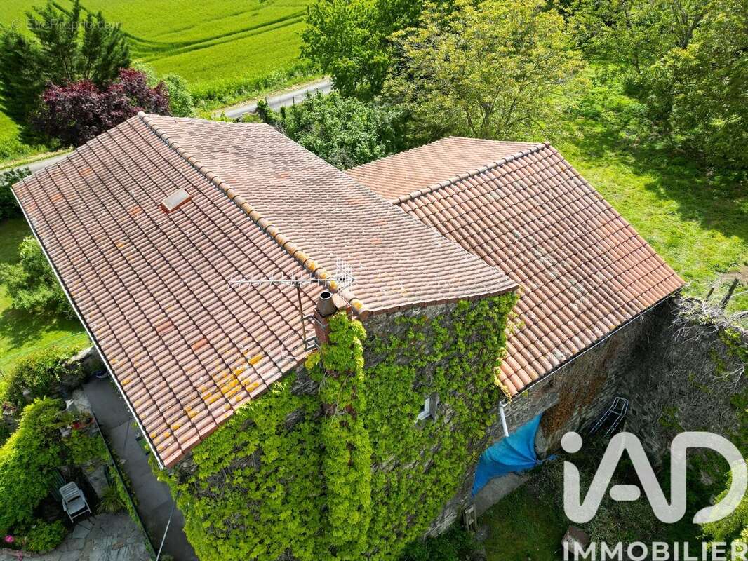 Maison 100 m² à Le Broc  - photo 4