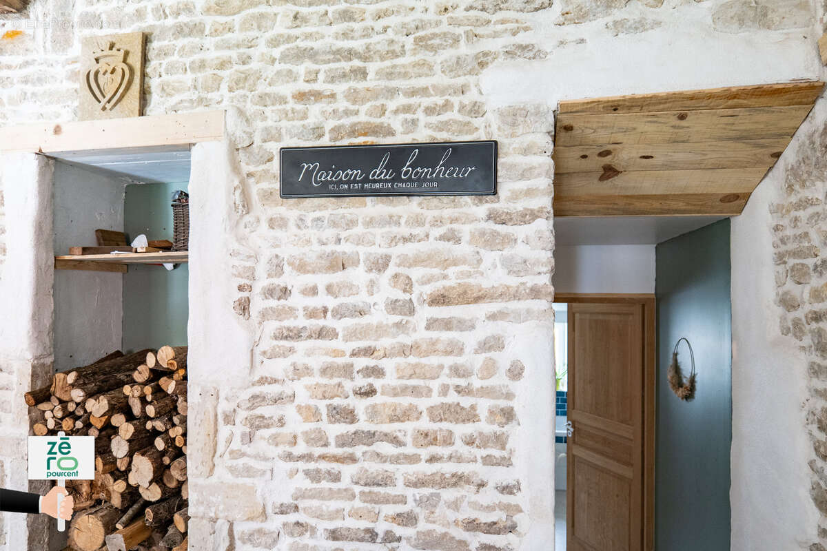 Maison à CHAILLE-LES-MARAIS