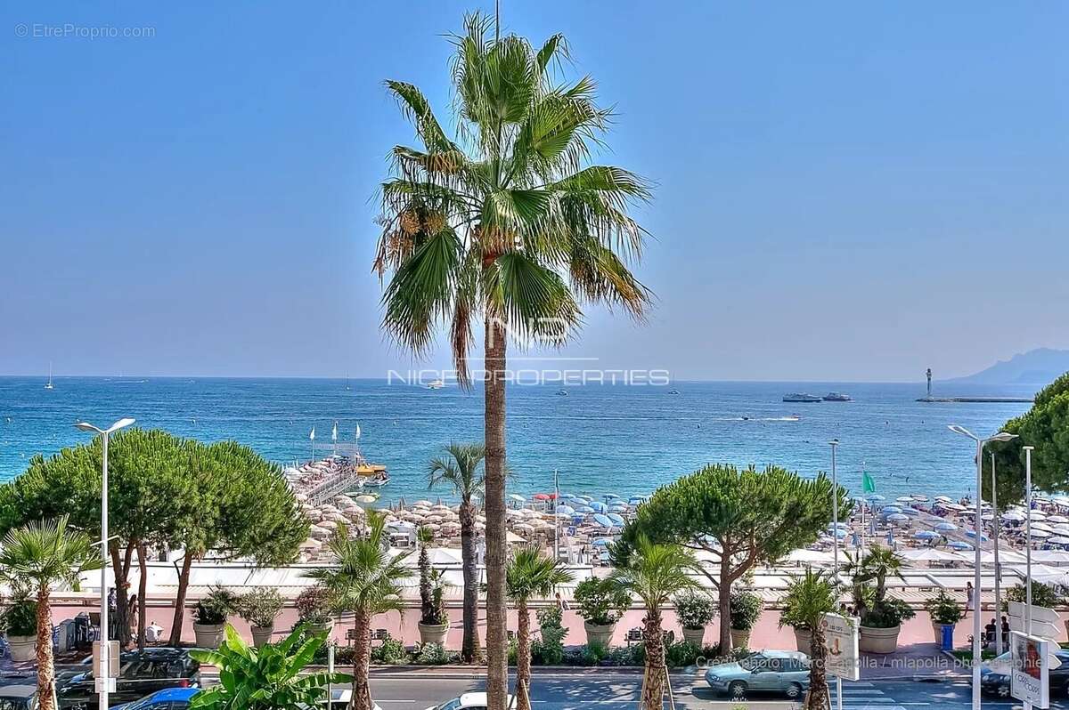 Appartement à CANNES