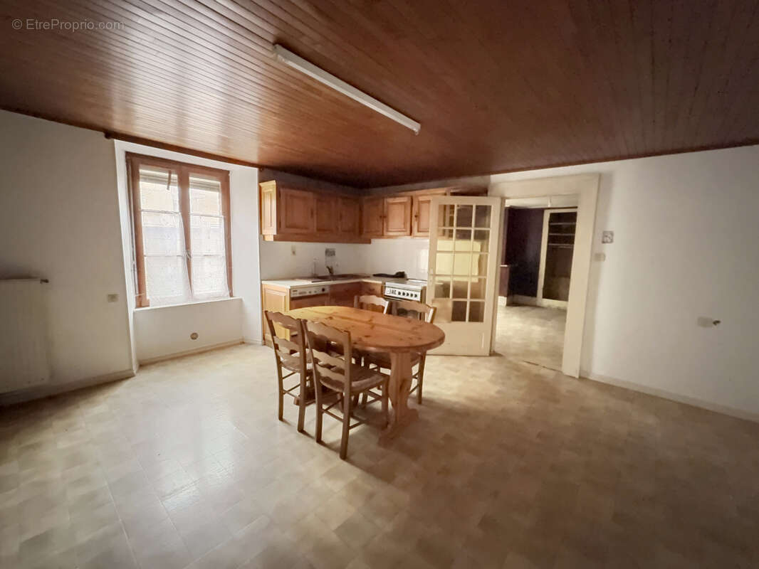 Autre à PONT-DE-ROIDE