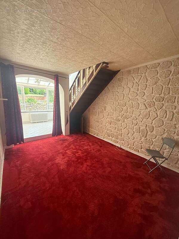 Maison 80 m² à Noailles  - photo 4
