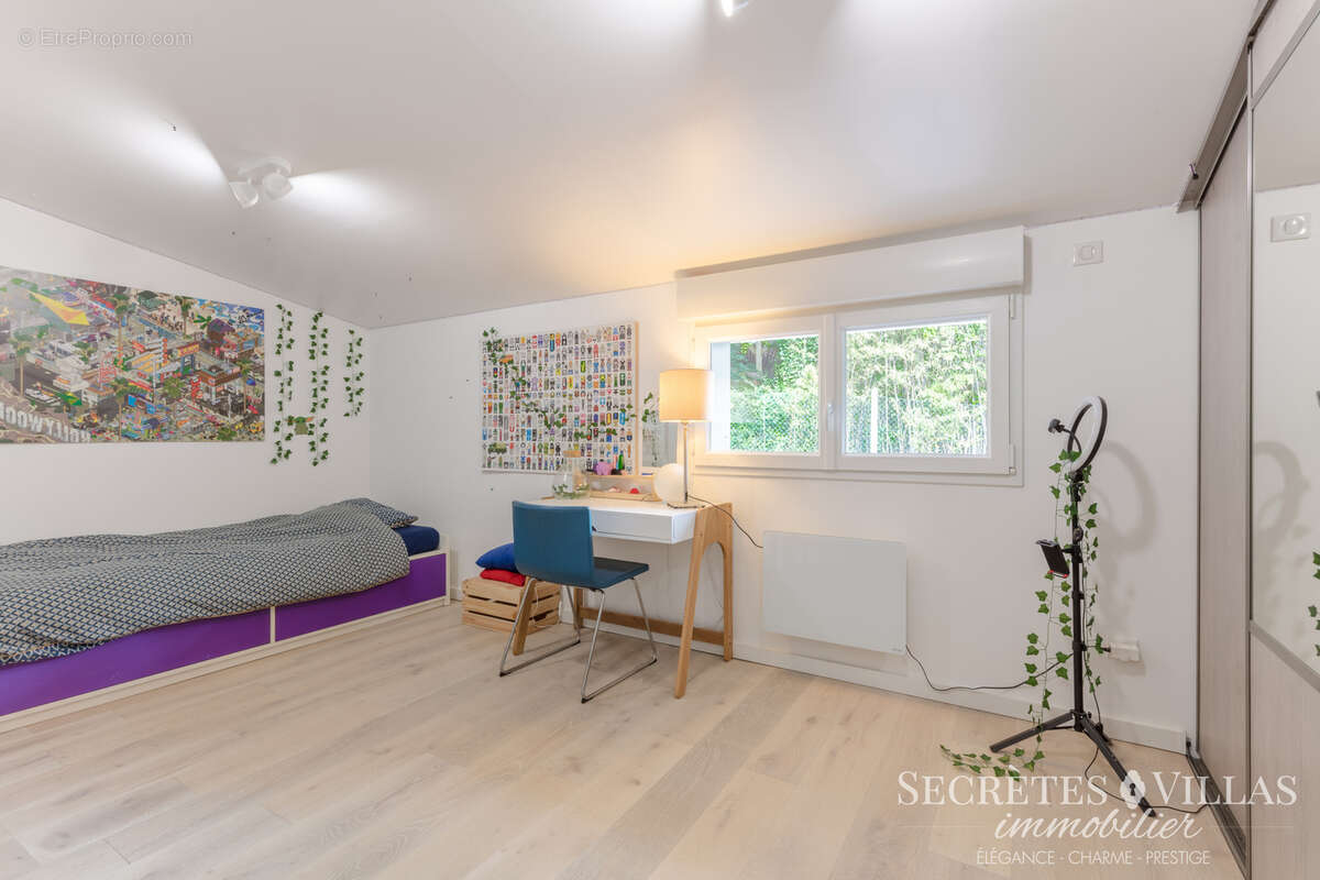 Maison à SAINT-SULPICE-ET-CAMEYRAC