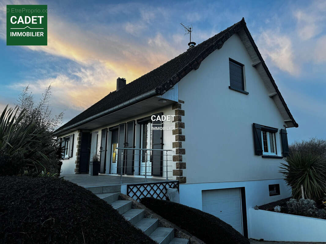 Maison à SAINT-PAIR-SUR-MER