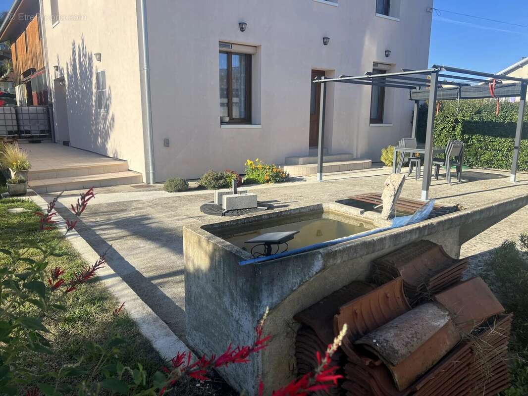 Maison à SAINT-VERAND