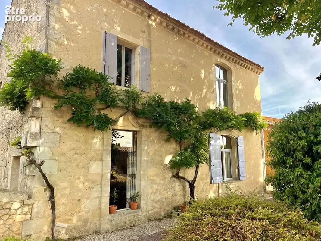 Grande maison de caractère en pierre à fort potentiel - photo 3